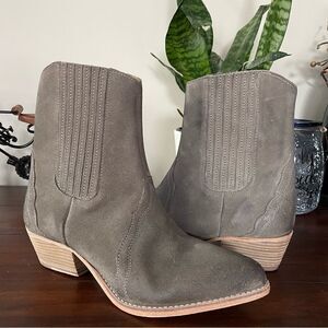 FREE PEOPLE New Frontier Chelsea Leather Boots Washed Taupe Pointed Toe 7.5 NEW!